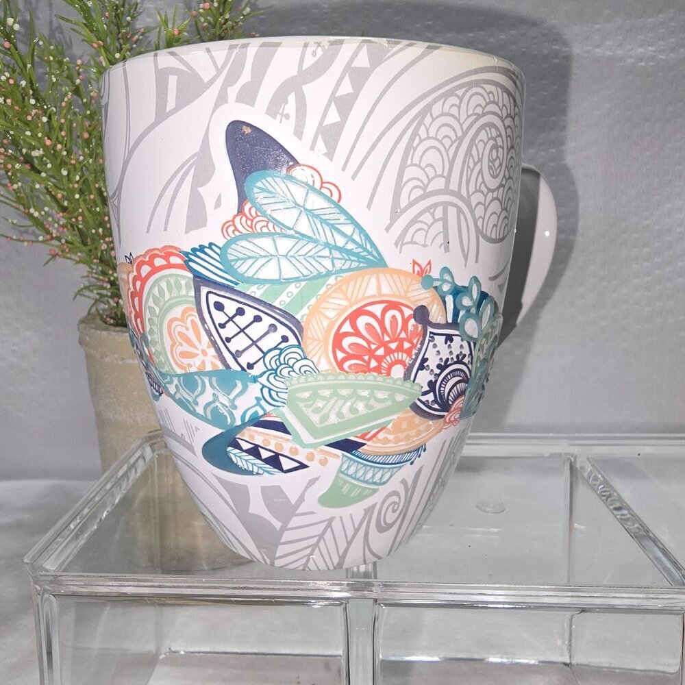 BEAUTIFUL CERAMIC MUG MOSAIC TROPICAL FISH DESIGN COLORFUL LIKE NEW CONDITION